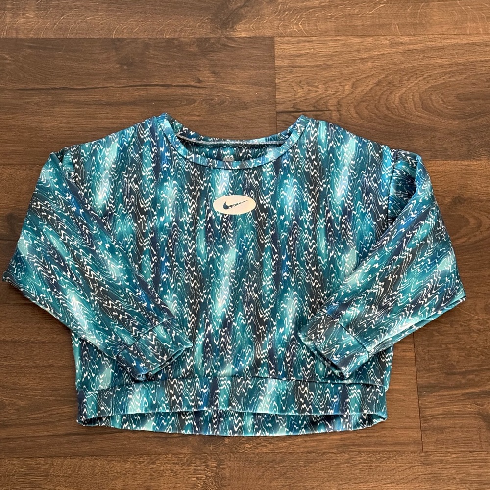 Nike Girls’ Blue Teal Pattern Crewneck Sweatshirt Size 6